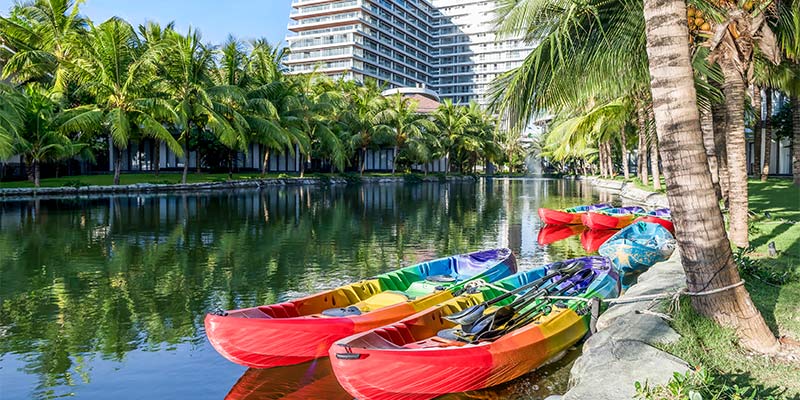 Have fun kayaking on the KOI River