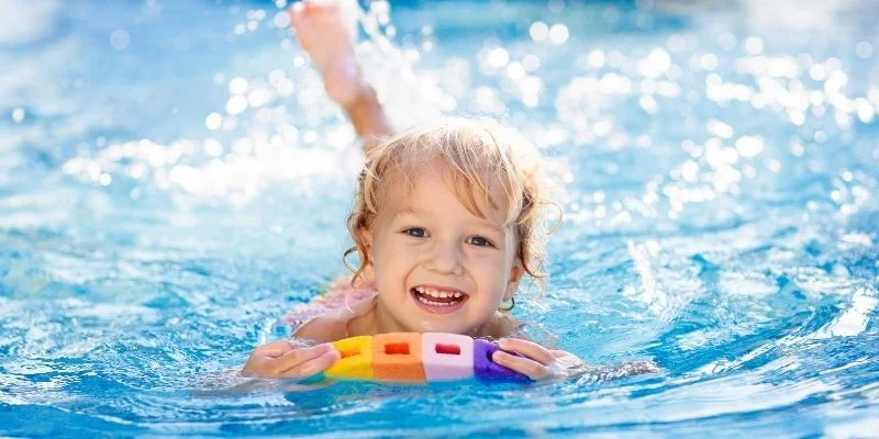 koi-resort-residence-da-nang-swimming-teaching-activities