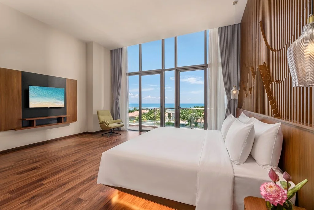 Grand Ceiling Ocean Deluxe at KOI Resort & Residence Da Nang