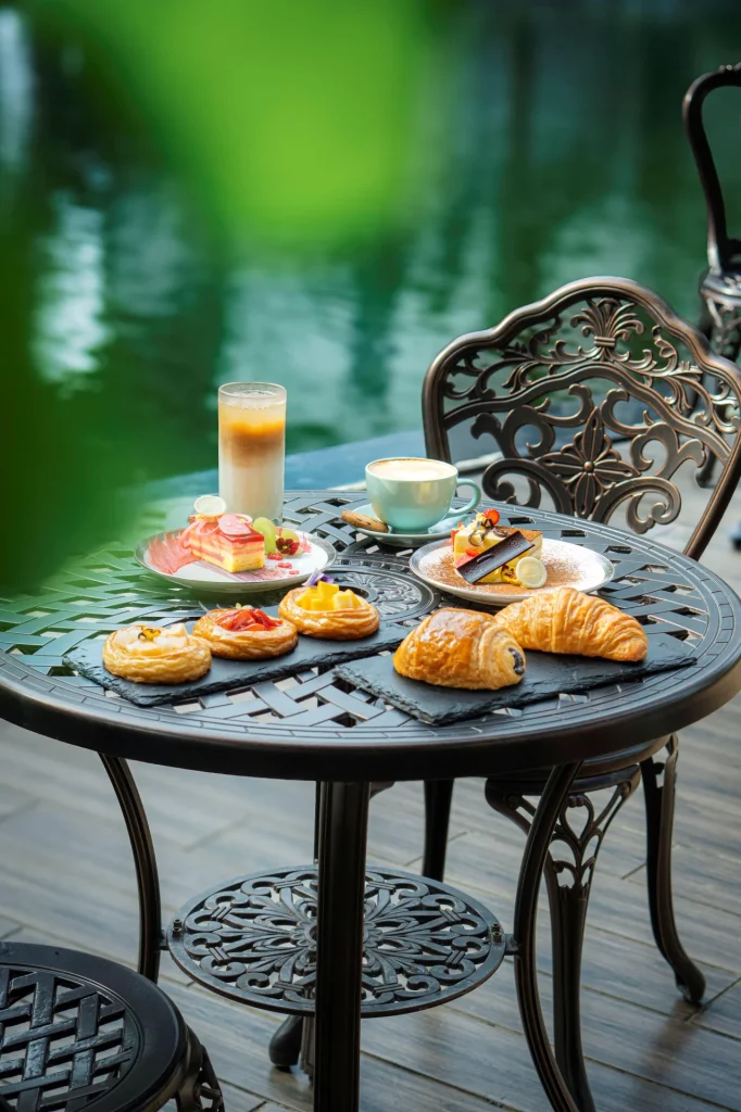 ARTISAN PASTRY COLLECTION | HANDMADE BY OUR CHEFS